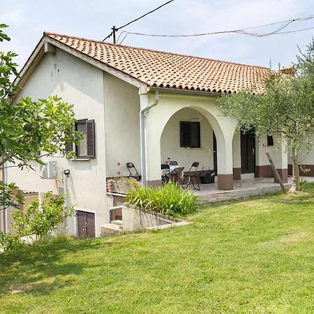 Apartman Cipresa *