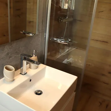 Cipresa Apartman *