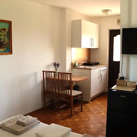Cipresa Apartment *